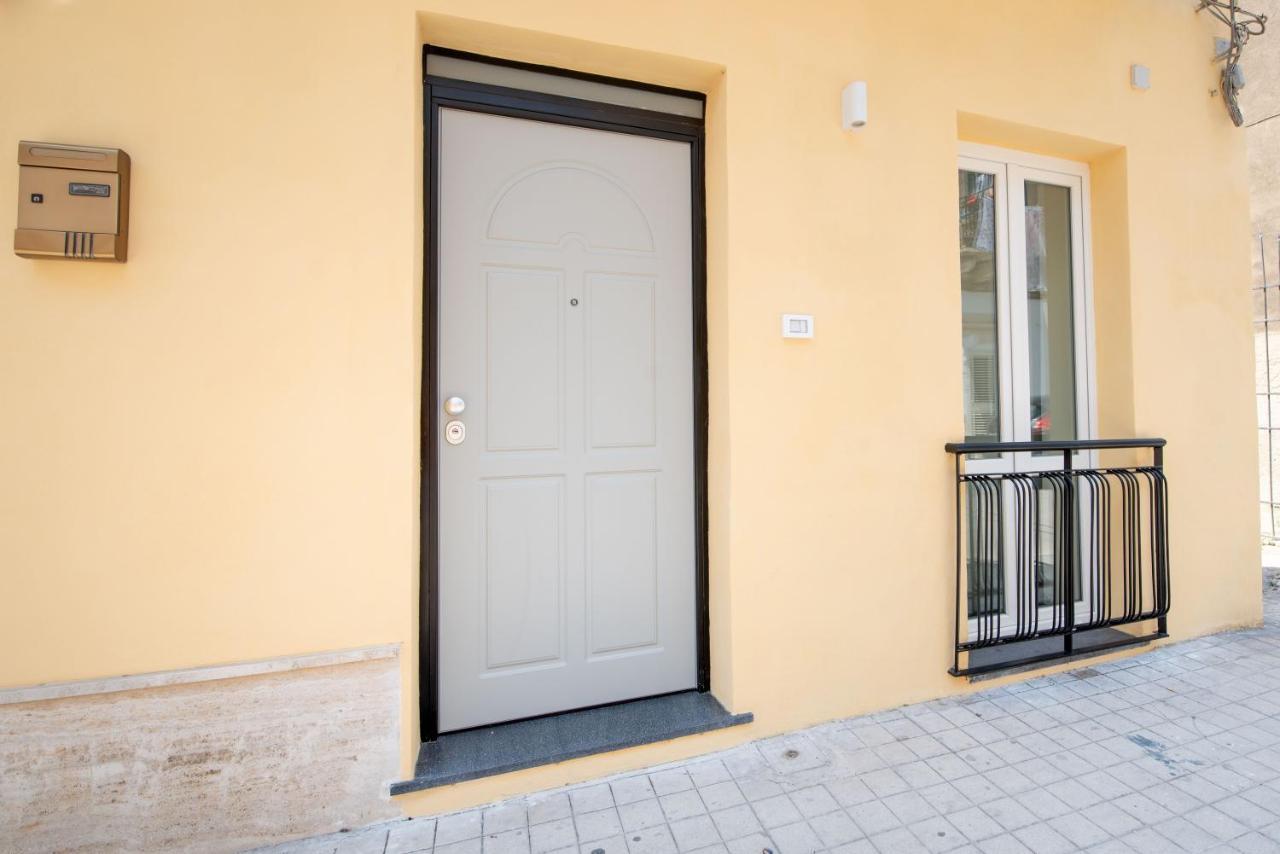 Avolio Apartment Noto Exterior foto